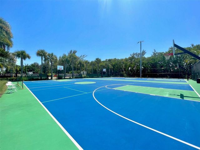 2200 Diana Dr 306, Hallandale Beach, FL 33009