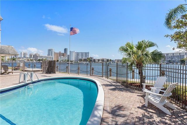 2200 Diana Dr 306, Hallandale Beach, FL 33009