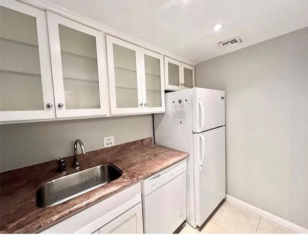 2016 Main Street 1708, Houston, TX 77002