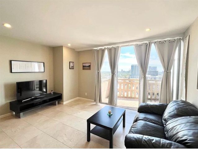 2016 Main Street 1708, Houston, TX 77002