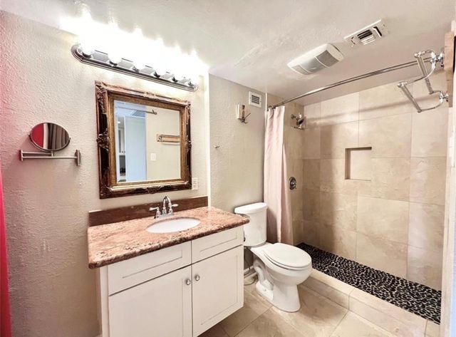 2016 Main Street 1708, Houston, TX 77002