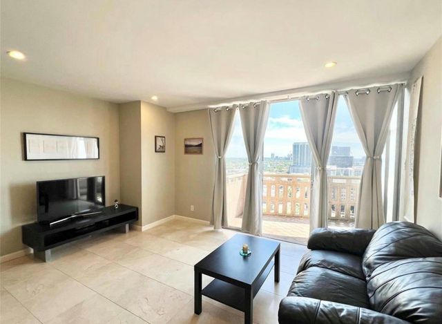 2016 Main Street 1708, Houston, TX 77002