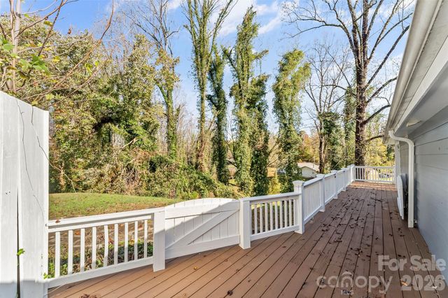 325 Dogwood Lane, Marion, NC 28752