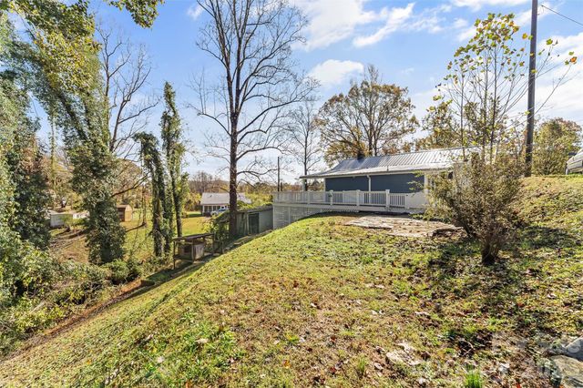 325 Dogwood Lane, Marion, NC 28752