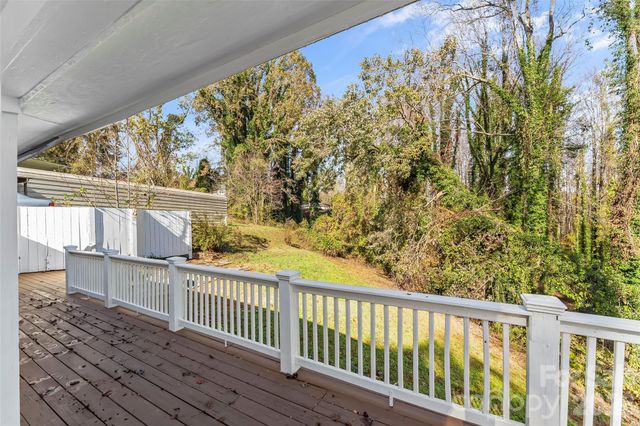 325 Dogwood Lane, Marion, NC 28752