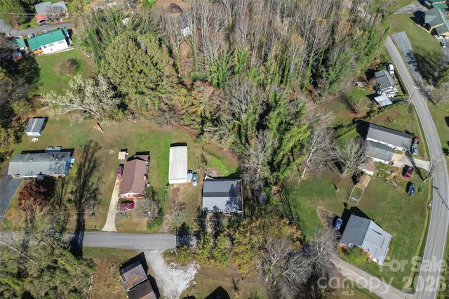 325 Dogwood Lane, Marion, NC 28752