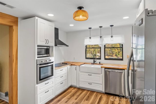 325 Dogwood Lane, Marion, NC 28752