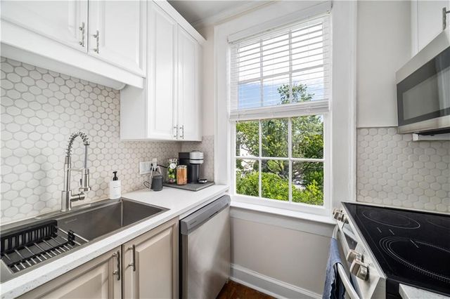 2814 Peachtree Road NW 11, Atlanta, GA 30305