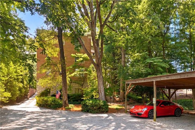 2814 Peachtree Road NW 11, Atlanta, GA 30305