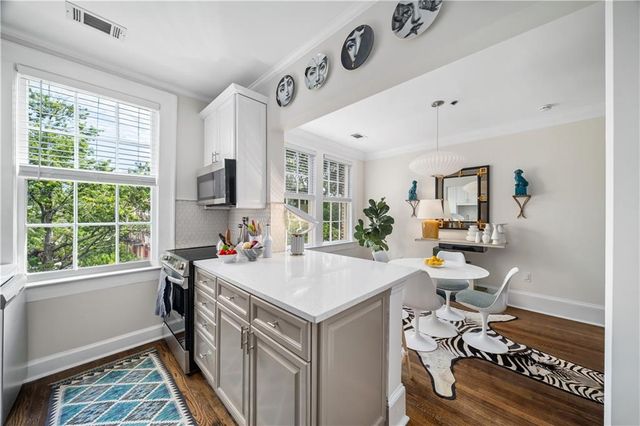 2814 Peachtree Road NW 11, Atlanta, GA 30305