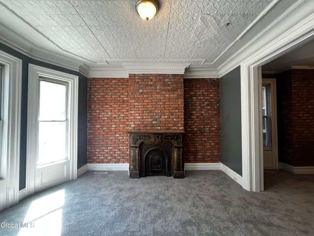 57 5th Avenue, Troy, NY 12180