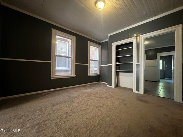 57 5th Avenue, Troy, NY 12180