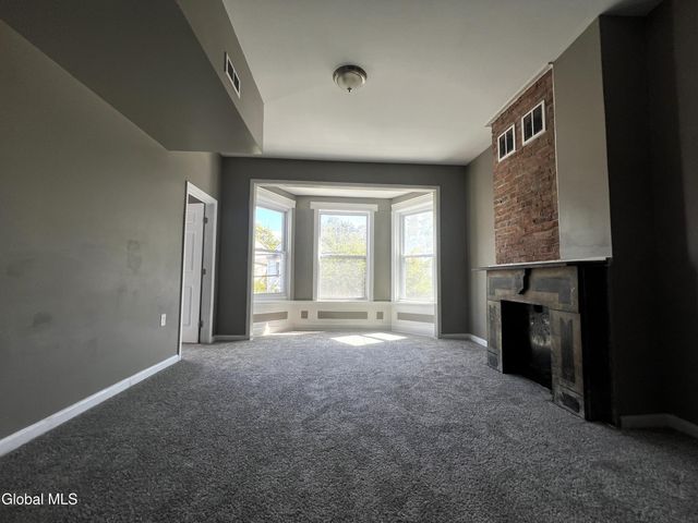 57 5th Avenue, Troy, NY 12180