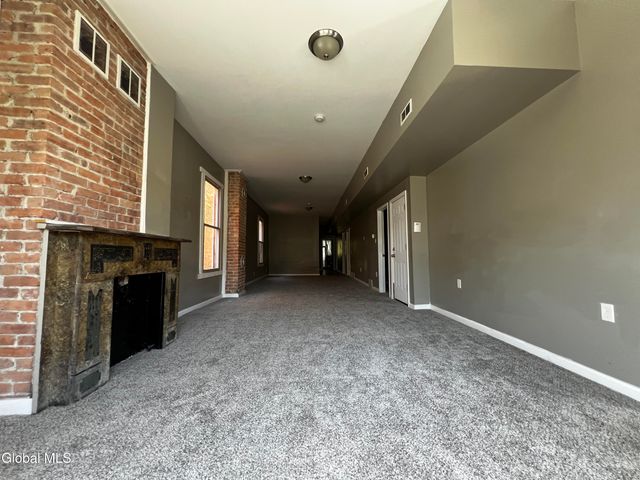 57 5th Avenue, Troy, NY 12180