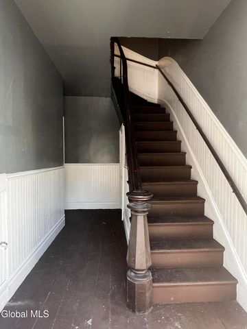 57 5th Avenue, Troy, NY 12180