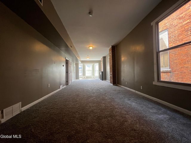 57 5th Avenue, Troy, NY 12180