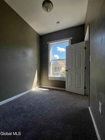 57 5th Avenue, Troy, NY 12180