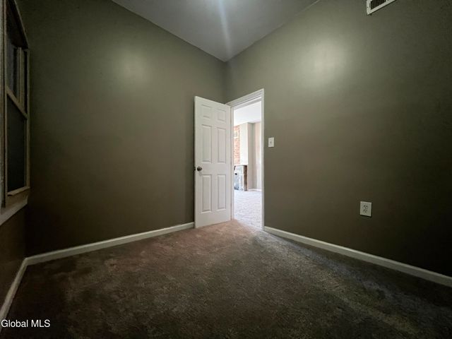 57 5th Avenue, Troy, NY 12180