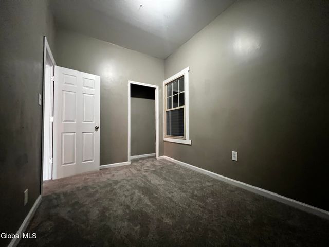 57 5th Avenue, Troy, NY 12180