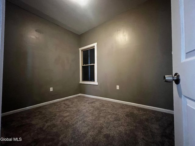 57 5th Avenue, Troy, NY 12180