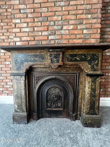 57 5th Avenue, Troy, NY 12180