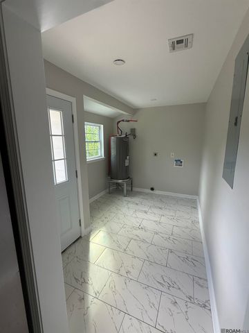 649 Carol Sue St, Denham Springs, LA 70726