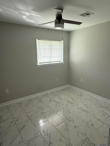 649 Carol Sue St, Denham Springs, LA 70726