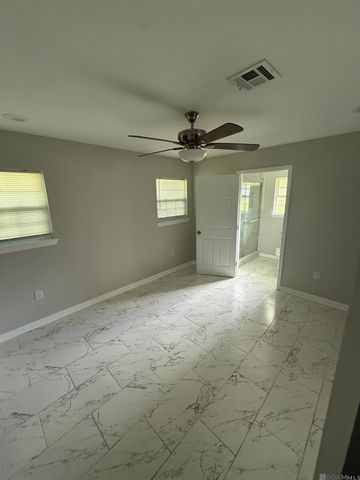 649 Carol Sue St, Denham Springs, LA 70726