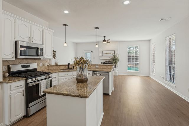 1364 Wentworth Drive, Lewisville, TX 75067