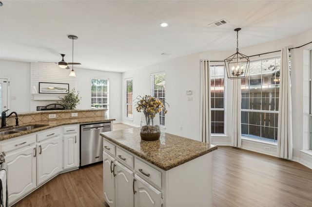 1364 Wentworth Drive, Lewisville, TX 75067