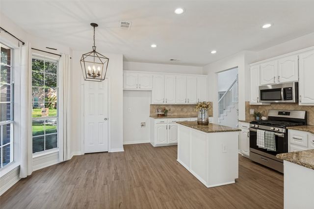 1364 Wentworth Drive, Lewisville, TX 75067