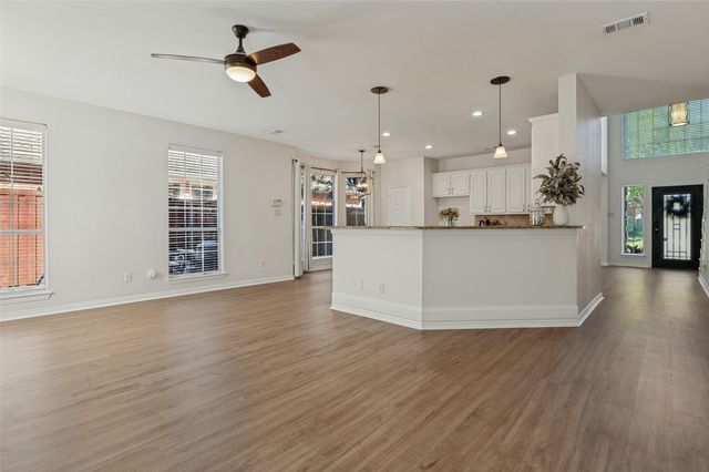 1364 Wentworth Drive, Lewisville, TX 75067