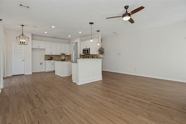 1364 Wentworth Drive, Lewisville, TX 75067