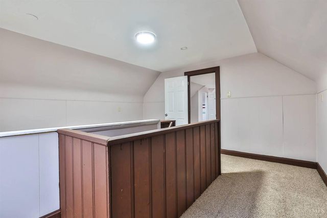 4893 N Overlook Avenue, Cincinnati, OH 45238