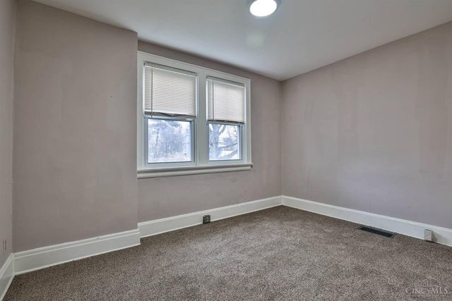 4893 N Overlook Avenue, Cincinnati, OH 45238