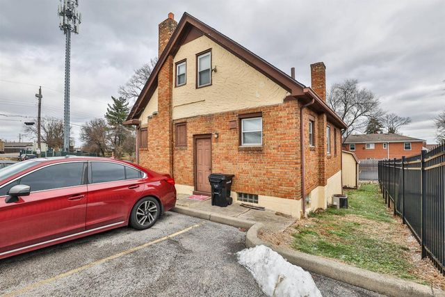 4893 N Overlook Avenue, Cincinnati, OH 45238