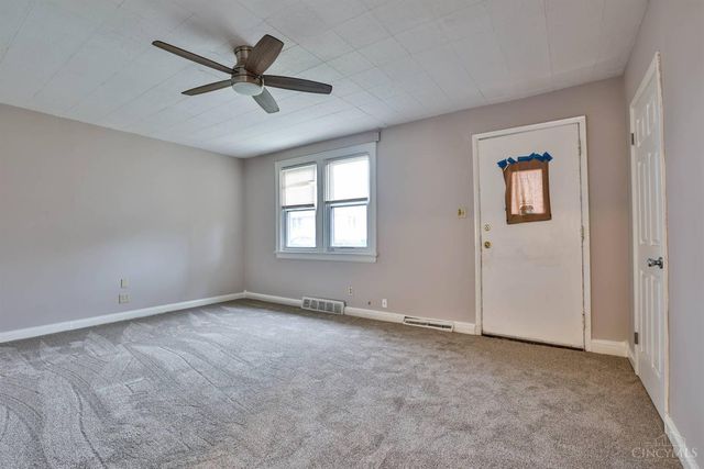 4893 N Overlook Avenue, Cincinnati, OH 45238