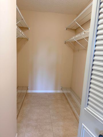 812 Sky Pine Way B2, Greenacres, FL 33415