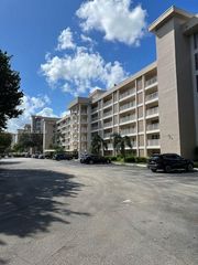 2651 S Course Dr 408, Pompano Beach, FL 33069