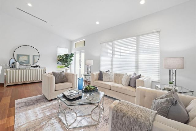 543 Hibiscus Drive, Hallandale Beach, FL 33009