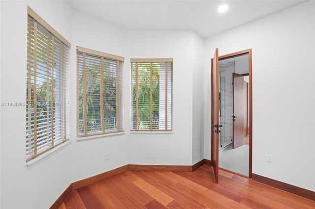 543 Hibiscus Drive, Hallandale Beach, FL 33009