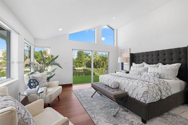 543 Hibiscus Drive, Hallandale Beach, FL 33009
