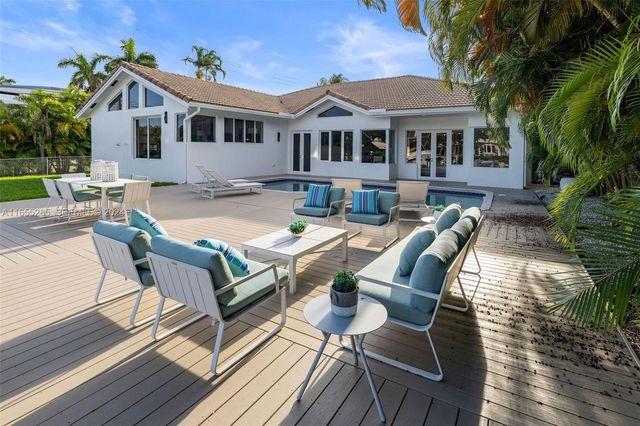 543 Hibiscus Drive, Hallandale Beach, FL 33009