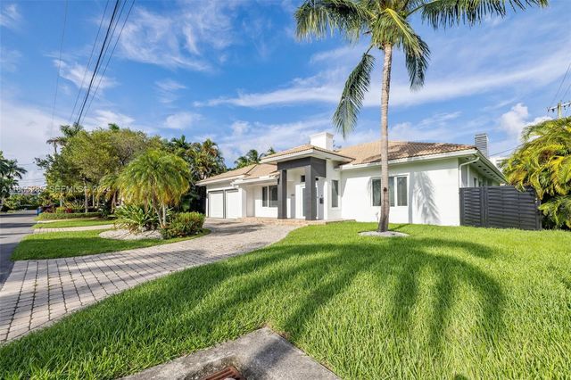 543 Hibiscus Drive, Hallandale Beach, FL 33009