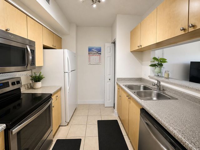 2240 E Preserve Way 308, Miramar, FL 33025
