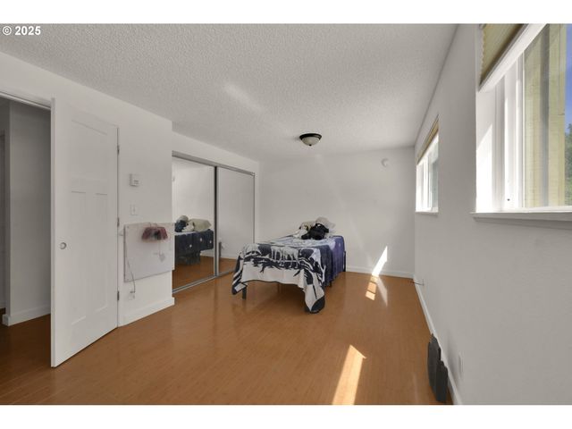 1438 QUAKER St, Eugene, OR 97402