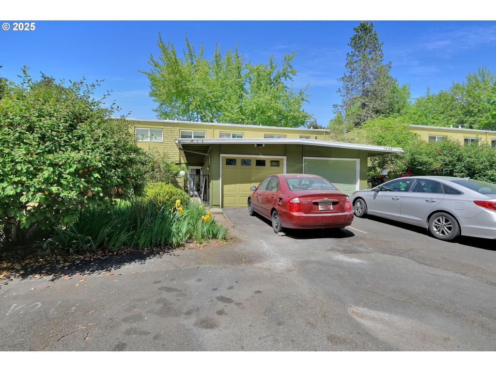 1438 QUAKER St, Eugene, OR 97402