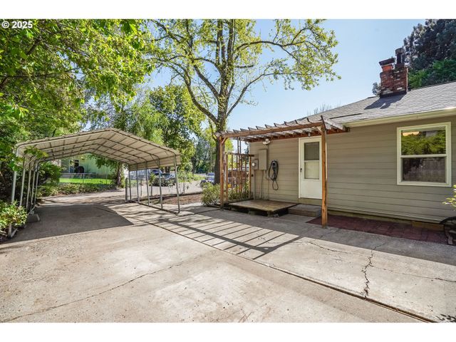 5319 Se HARNEY Dr, Portland, OR 97206