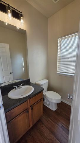 1449 Beachland Bldg: 1, Keego Harbor, MI 48320