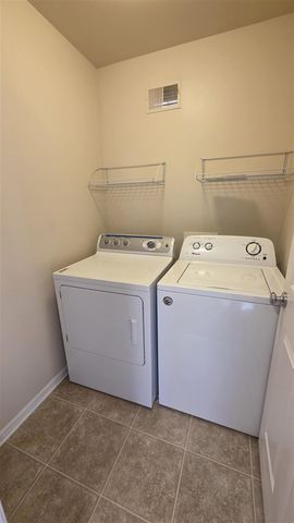 1449 Beachland Bldg: 1, Keego Harbor, MI 48320